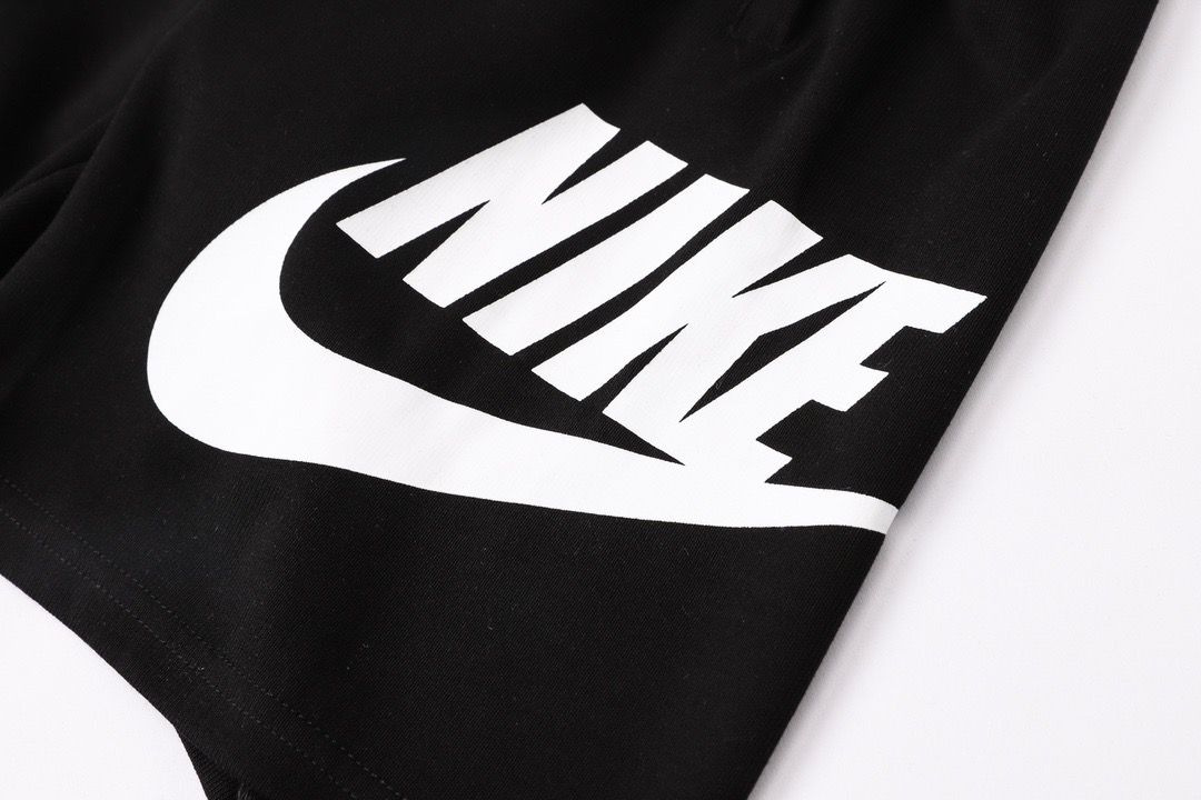 Nike Men Fit ALUMNI Solid Sports Shorts
