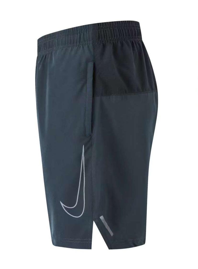 NIKE TRAINERS ORIGINAL SHORT #D976