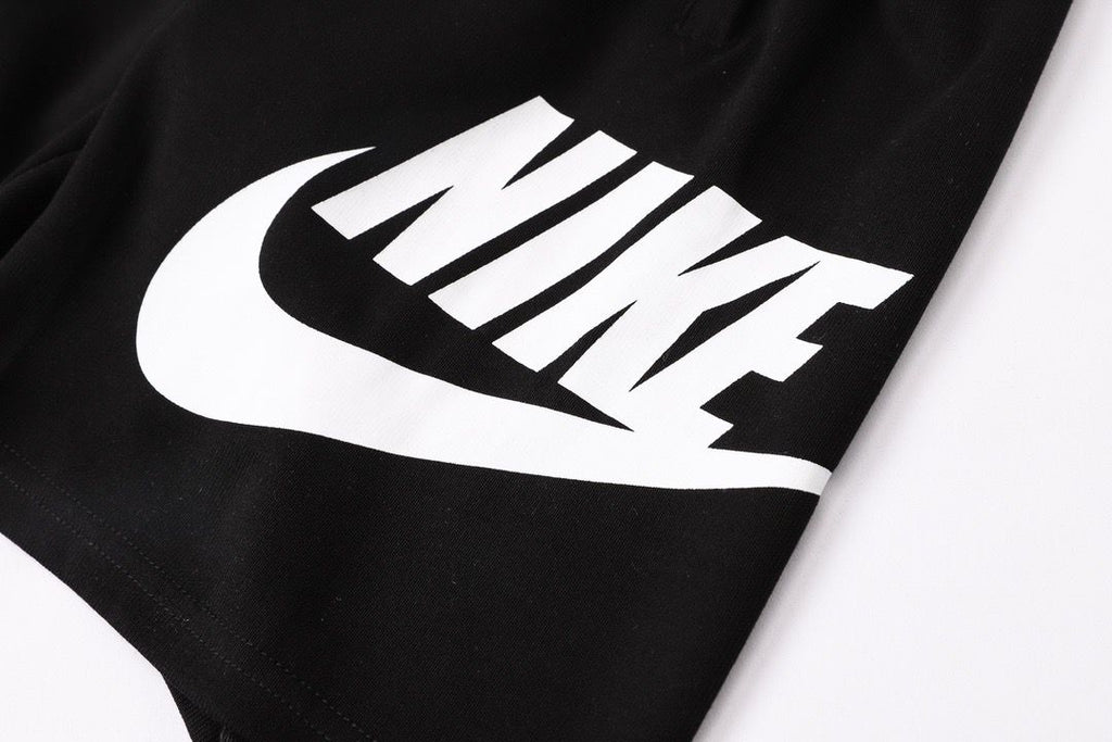 Nike Men Fit ALUMNI Solid Sports Shorts