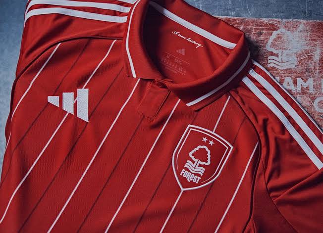 Nottingham Forest HOME PLAYERS EDITION JERSEY