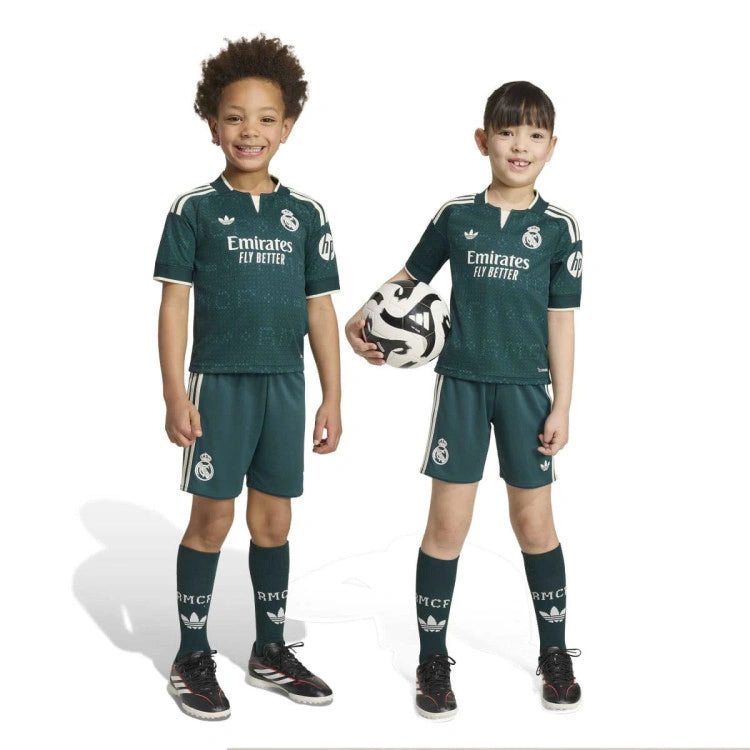 Real Madrid Away Kids kit 27