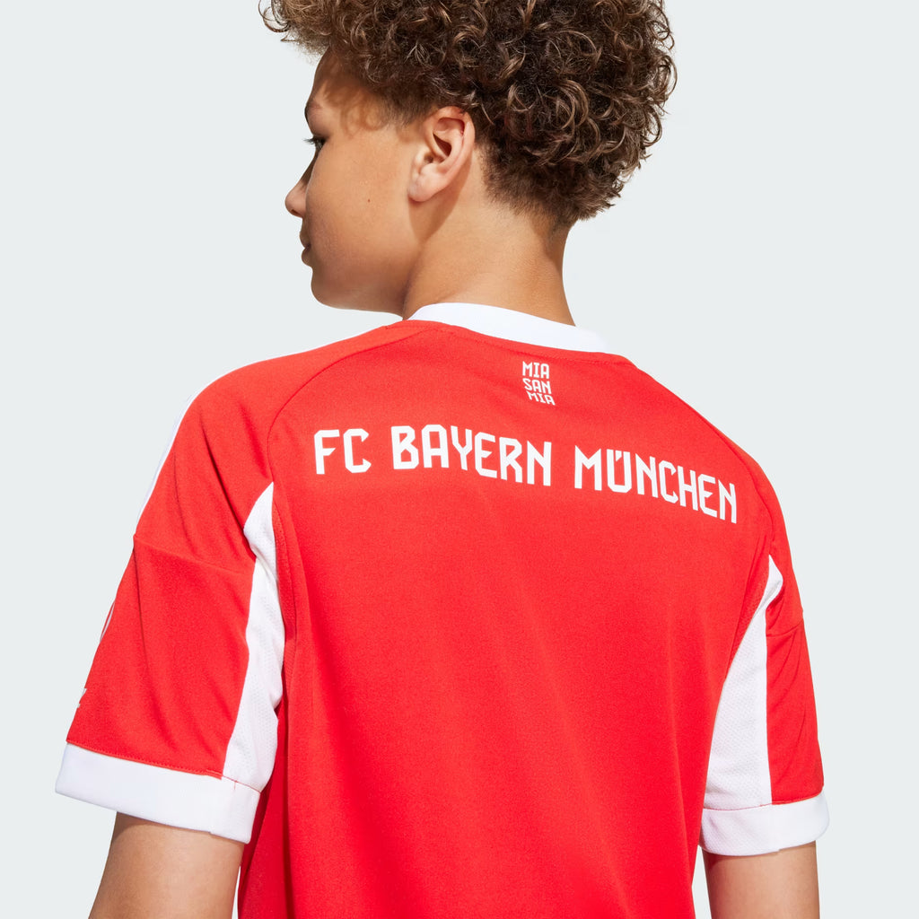 Bayern 25/26 Home Kit Children