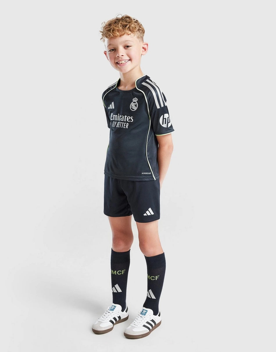 Real Madrid 25/26 Away Kids kit