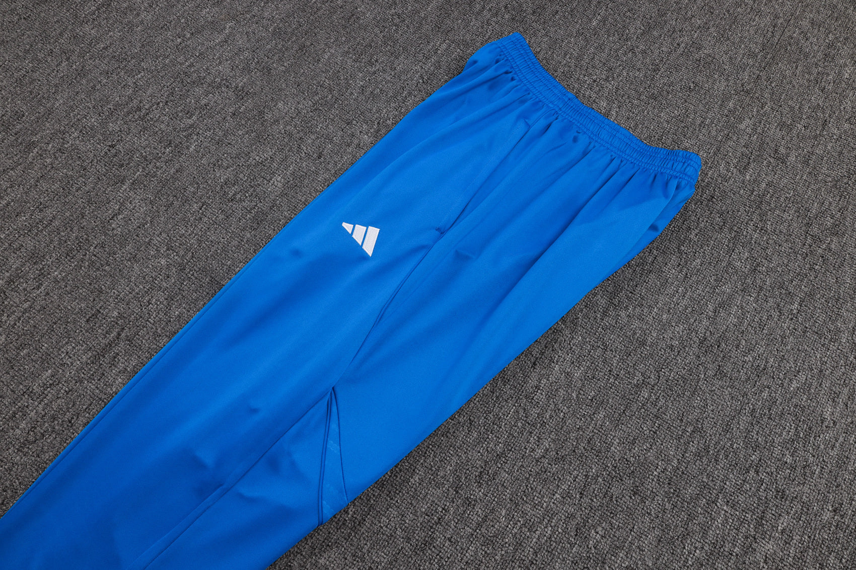 Real Madrid 25/26 Half-zip Tracksuit - White and Blue